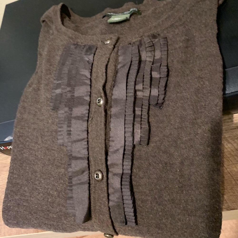 Eddie Bauer sweatr w/ribbon detail-see description